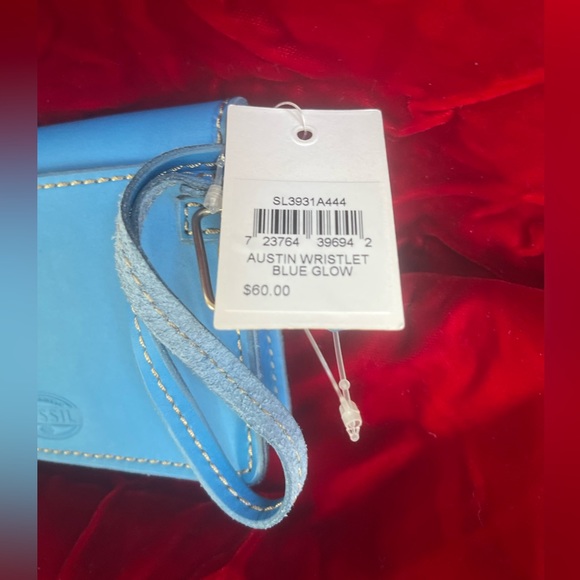 NWT BAG WRISTLET WALLET GENUINE LEATHER FOSSIL IN BRIGHT BLUE - Picture 8 of 10